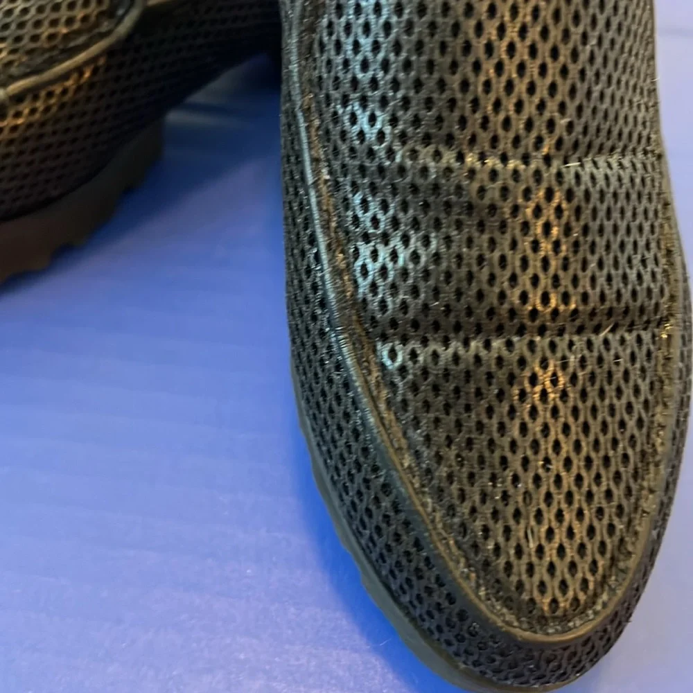 Women’s Donald J Pilner‎ Black Leather loafers Size 6.5 M -flawed